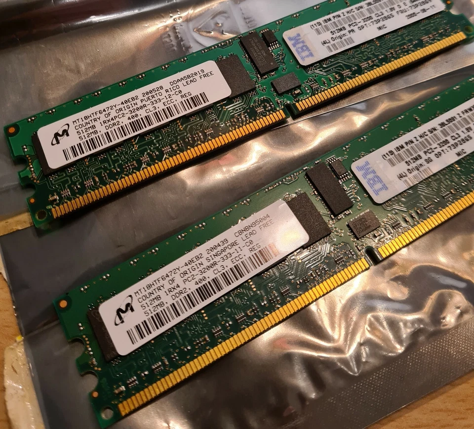 1GB (512MBx2) MICRON MT18HTF6472Y-40EA2 DDR2 1Rx4 PC2-3200R-333-11-C0 400MHz ECC - Image 1 of 1