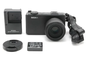 【MINT】Sigma DP3 Merrill 46.0 MP Compact Digital Camera Black From JAPAN - Picture 1 of 12