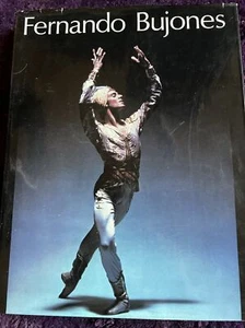 Buch Fernando Bujones mit Original Signatur von Fernando Bujones. Eng/ Spanisch - Bild 1 von 4
