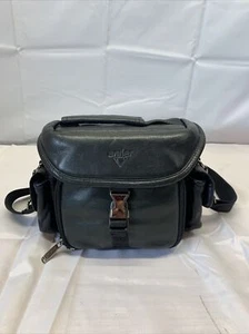 Seltene Vintage Geweih Kameratasche. Schwarz mit blauem Innenfutter. + Schultergurt - Bild 1 von 6