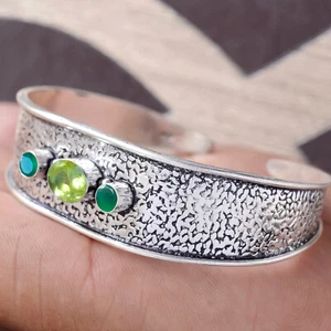Peridot , Green Onyx Gemstone Bracelet 925 Sterling Silver Cuff Artisan Jewelry - Picture 1 of 6
