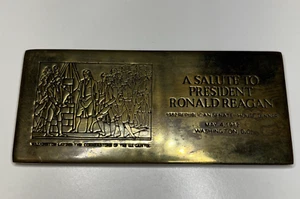 "A Salute to President Ronald Reagan" Senate / House Dinner 1982 Paperweight - Picture 1 of 4