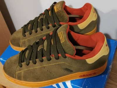 Scarpe da ginnastica Adidas Stan Smith ST Ltd Edition scamosciate rare colorway taglia UK 81/2 💚💛🧡 - Immagine 1 di 4