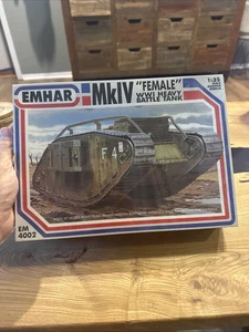 Kit Modelo Tanque de Batalla Pesado Emhar EM4002 MkIV "Hembra" Primera Guerra Mundial 1/35 (Nos) - Imagen 1 de 6