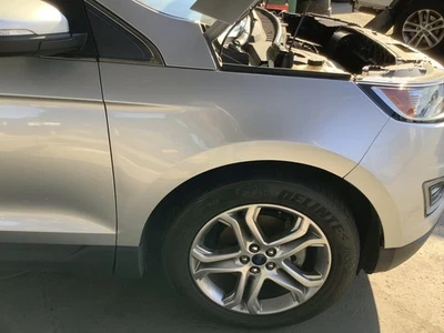 Guardabarros delantero derecho usado se adapta a: Ford Edge 2016 delantero derecho grado A Foto 1 de 4