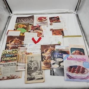 Lot of 20 + Cookbook Pamphlets Vintage Handwritten Recipes Kitchen Advertising - Picture 1 of 22