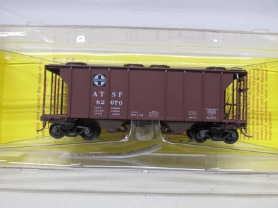 KADEE-#8210-ATSF-2-BAY HOPPER #82076-HO SCALE - Image 1 of 4