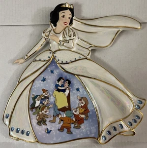 Disney’s Happily Ever After Schneewittchen - Visionen der Verzauberung - Bradford Ex. - Bild 1 von 6