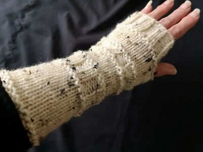 new Aran Tweed Knit Fingerless Texting Gloves Mittens Arm Warmer Viscose creme - Image 1 of 4