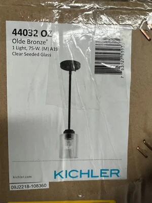 Mini luz colgante Kichler Winslow bronce antiguo moderno cilindro de vidrio sembrado Foto 1 de 3