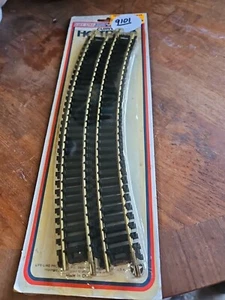 HO GUAGE LIFE-LIKE 18" RADIUS CURVES NEW IN PACKAGE SEE PHOTO - Picture 1 of 1