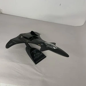 Lockheed Specter F-19A Stealth Militär Flugzeug Modell USAF 477 mit Ständer - Bild 1 von 13