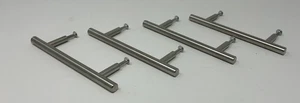 Juego de 4 manijas de gabinete de acero inoxidable incluye tornillos de montaje. - Imagen 1 de 3