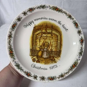 Holly Hobbie Commomorative Edition 1972 collector plate happy memories christmas - Picture 1 of 2