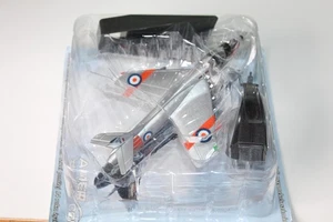 AMERCOM 1:100 HAWKER HUNTER T.7 - 234 SQN RAF 1962 - Picture 1 of 2
