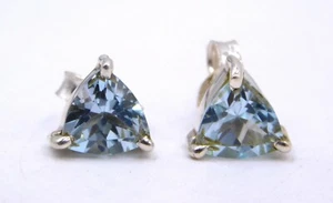 1.9Gm 925 Sterling Silver Natural Blue Topaz Cut Gemstone Stud Earring .5" M2319 - Picture 1 of 2