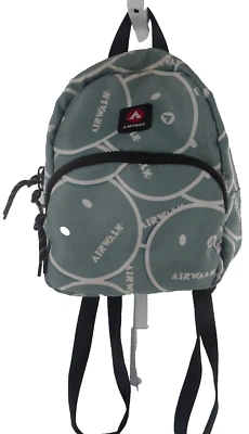 Airwalk Mini Mochila Pequeña Tiene Pequeño Agujero Interior Bolsillo Frontal Ver Fotos Foto 1 de 4