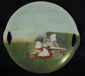 Sunbonnet babies cake plate 10" handles washing Royal Bayreuth china porcelain J - Picture 1 of 5