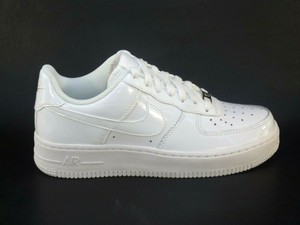 nike white shoes for girl