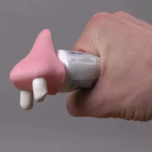 Funny Nose Toothpaste Topper Creative Nose Toothpaste Cap Toothpaste Squeezer - Photo 1/11