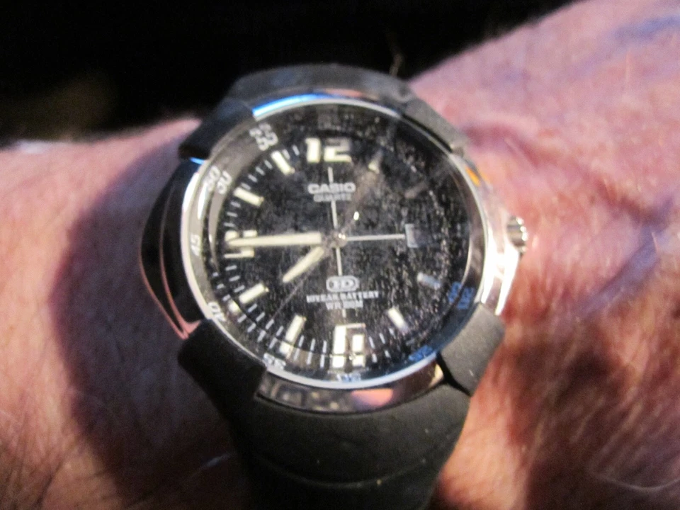 RELOJ CASIO BATERÍA 10 AÑOS SE ADAPTA MUÑECA HASTA 9" NECESITA BATERÍA NUEVA - BBA44 Foto 1 de 4