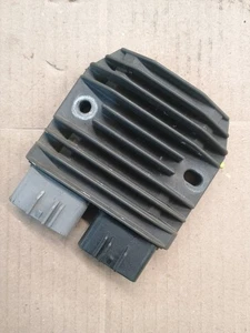 Yamaha YZF-R1 / R1 2002-2003 5PW - Reg/Reg Unit - Bild 1 von 1