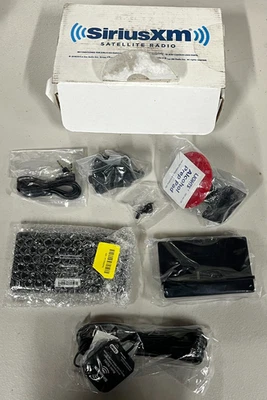 Kit Radio Vehículo Sirius XM ONYX EZR Modelo SXEZR2 con Caja Foto 1 de 4