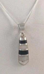 DAINTY ESTATE ONYX & MOTHER OF PEARL INLAY STERLING SILVER PENDANT NECKLACE, 18" - Picture 1 of 8