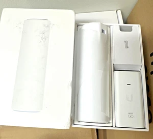 Caja abierta nuevos puntos de acceso Ubiquiti Network UAP-FlexHD-US - Imagen 1 de 5