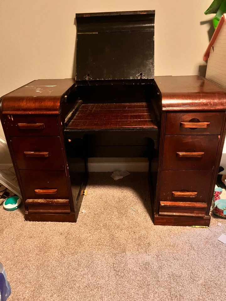 Antigua máquina de escribir escritorio escondite máquina de escribir diapositiva para estándar y portátil Foto 1 de 1