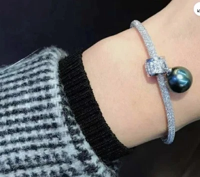 HUGE AAAAA 10-11mm south sea Black Green ROUND pearl Bracelet 925s - Image 1 of 4