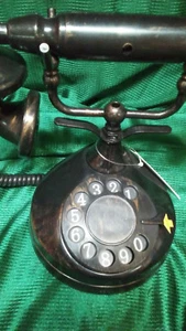 HALLOWEEN SPOOKY PHRASES TALKING TELEPHONE - Picture 1 of 4