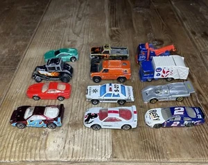 Vintage Lot 12 Die Cast Matchbox Hot Wheels 70s 80s 90s Ferrari Lamborghini - Picture 1 of 13