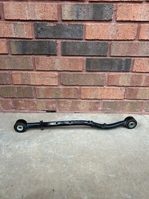 2014 道奇挑战者 3.6L 后右拖链控制臂 68051638AB (9428)94D — 第 1/4 张图片