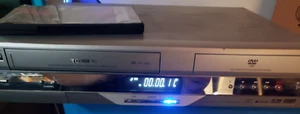 Toshiba D-VR4SU VHS/DVD Combo Recorder Tested VCR side will need cleaning - Picture 1 of 13