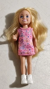 Muñecas Chelsea Barbie hermana en vestido y zapatos Mattel - Imagen 1 de 6