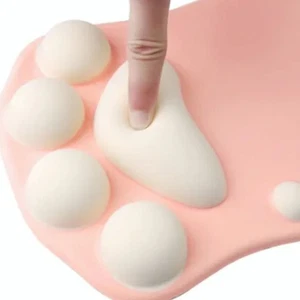 Mouse Pad Ergonomic Soft Comfortable Skidproof Base Cute Cat Claw Mouse NEW - Afbeelding 1 van 12