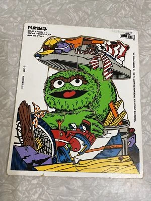 Rompecabezas con marco de bandeja de madera Oscar The Grouch 1984 de colección Sesame Street Muppets Playskool Foto 1 de 2