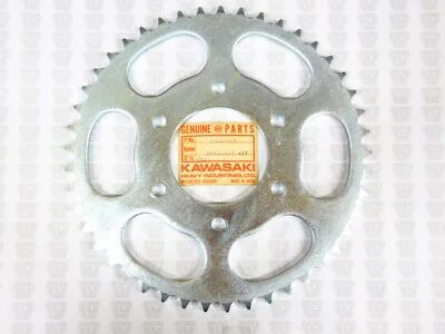 Kawasaki NOS NEW 42041-113 Rear Sprocket 45T F5 F8 F9 F81M Big Horn Bison - Изображение 1 из 3