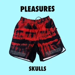 Pleasures Shorts Skulls size medium - Picture 1 of 3