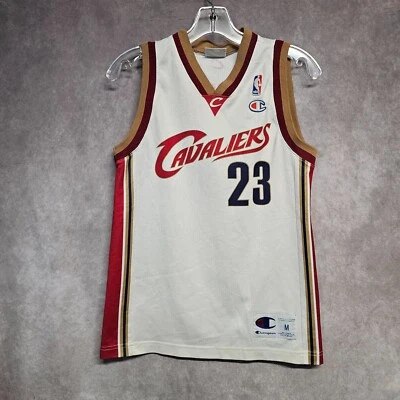 Camiseta deportiva de novato juvenil rara vintage del campeón de la Eurocopa Cleveland Cavs Lebron James 23 M Foto 1 de 4
