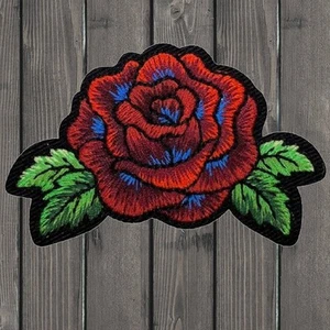 Aufnäher mit roter Rose bestickt — zum Aufbügeln - Bild 1 von 1