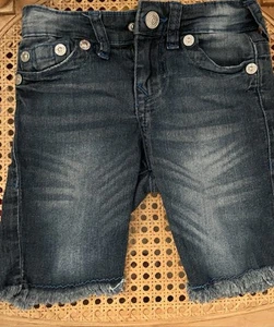 True Religion Jeans Children Size 4T Slim Denim World Tour Shorts, adjustable - Picture 1 of 9
