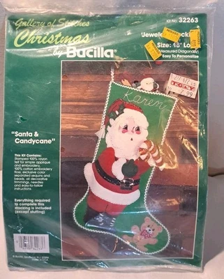 KIT NOVO Vintage Bucilla 32263 MEIAS DE JOIAS Santa Candy Cane 18” - Imagem 1 de 2