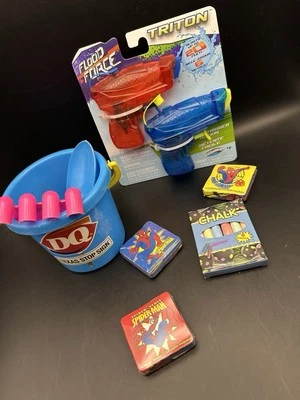 Kids Outdoor 2 Water Squirt Guns 3 Spider Man Magic Towels, 6pc Chalk, Sand Toys - Image 1 of 4