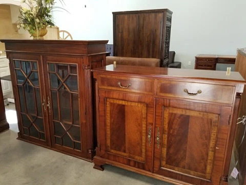 HUTCH (2 piece) MAHOGANY GEORGIAN STYLE-SOLID WOOD Cover