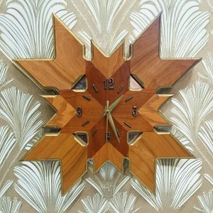 Vintage 1970s Handcrafted Wood 13 1/2" Snowflake Wall Clock Quartz Movement - Picture 1 of 5