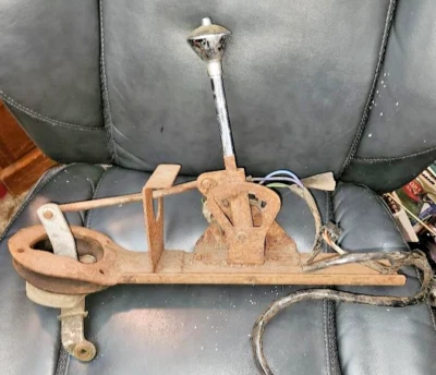 Palanca de cambios automática Buick Skylark 1964 1965 1966 1967 fabricante de equipos originales Foto 1 de 4