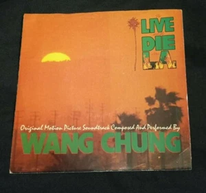 WANG  CHUNG  - TO LIVE AND DIE IN  L.A./ BLACK BLUE WHITE 7" 45 RPM 1985 US - Picture 1 of 6