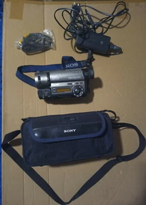 Sony Handycam CCD-TR516E - Foto 1 di 1